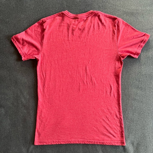 Small Red Volcom tee-shirt - Picture 2 of 4